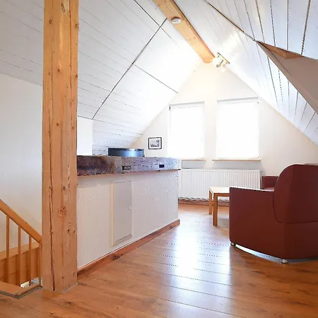 Hof Koehne - Haus Am Spielplatz - Taube Appartement Schmallenberg